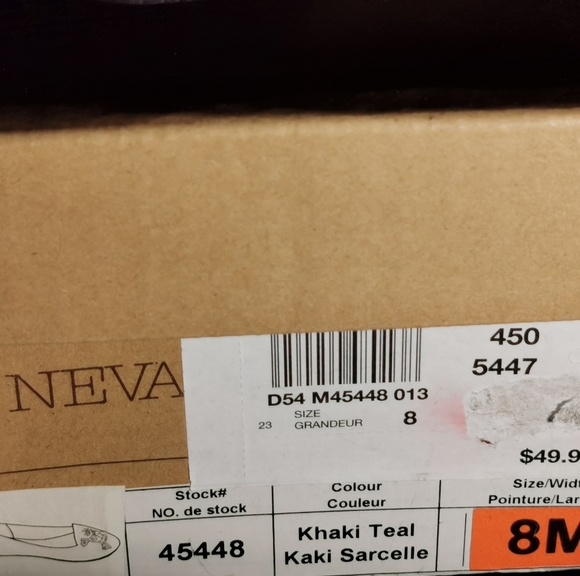 Nevada size 8 camo and rhinestone skull flats - Picture 5 of 5